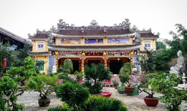 chua phap bao hoi an1